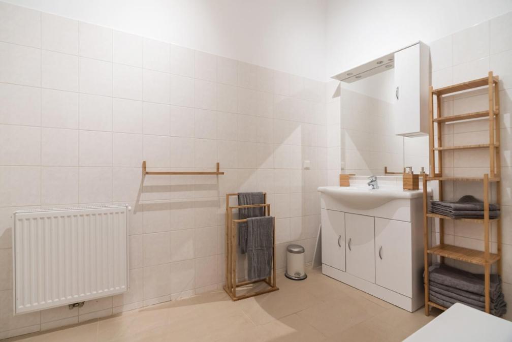 Apartment Caring Family Close To The Center *